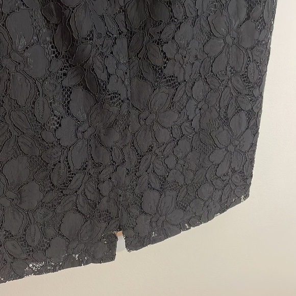 NEW Chaps Polo Lace Skirt Mid 10 Black Pencil Straight Midi Knee Floral Monochro - Picture 8 of 12